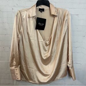 Olia Top size Medium NWT